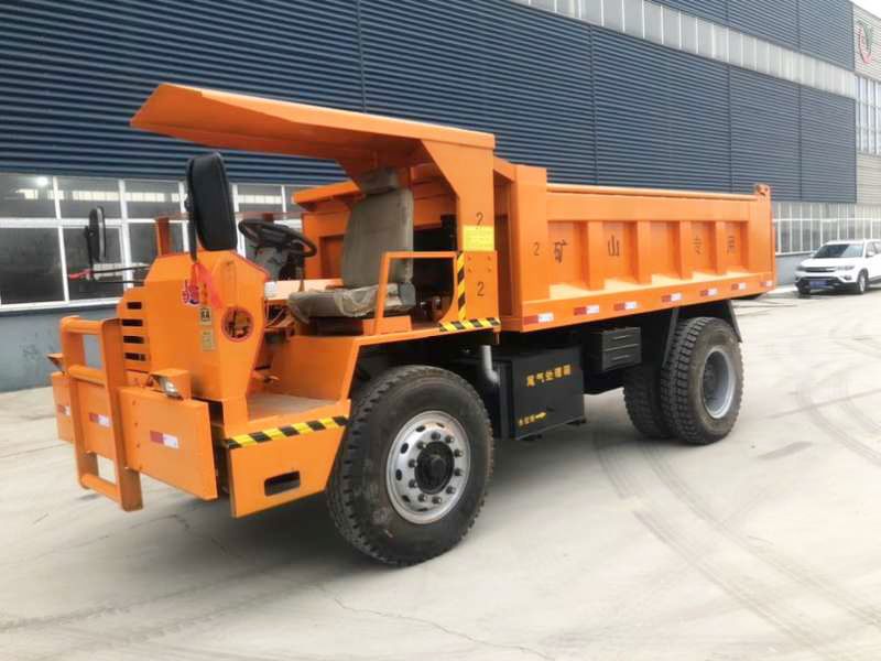 20噸運(yùn)輸車(chē)