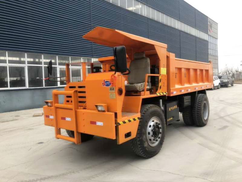 20噸濕式制動(dòng)礦用運(yùn)輸車(chē)